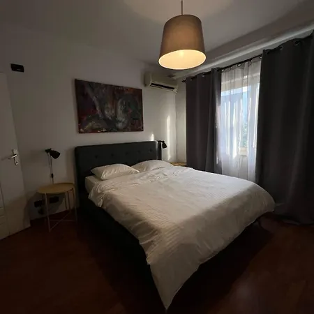 Hoja Apartament