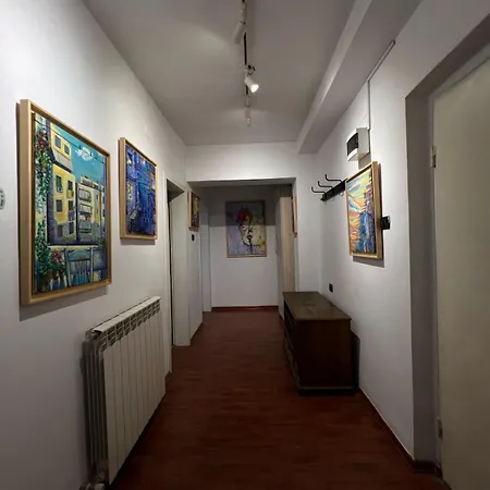 Apartament Hoja