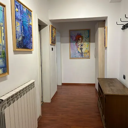 Hoja 아파트 티라나